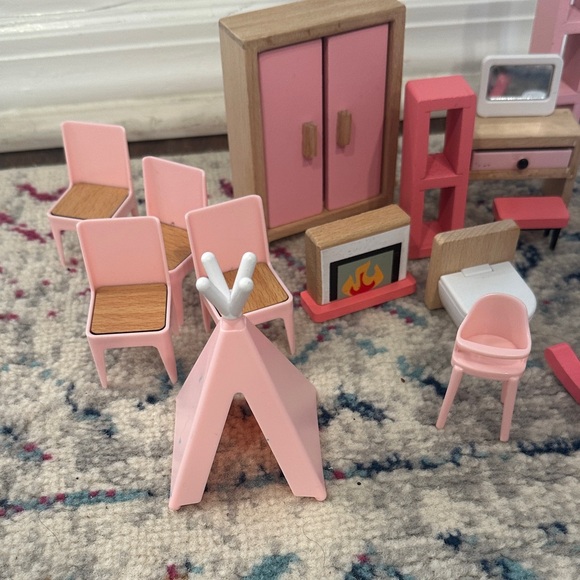 Miniature Dollhouse Furniture Set in Pink and Wood - Picture 2 of 4